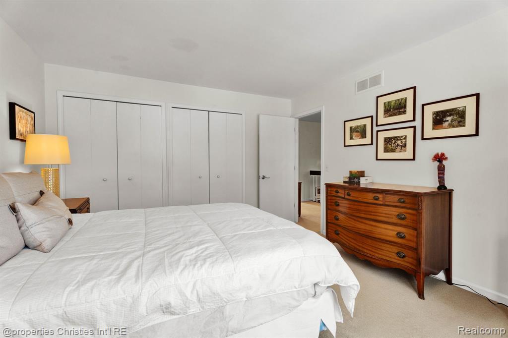 22211 Village Pines Drive, Beverly Hills, MI 48025 — Photo 27