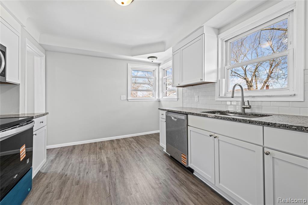 9916 Rosedale Boulevard, Allen Park, MI 48101 — Photo 9