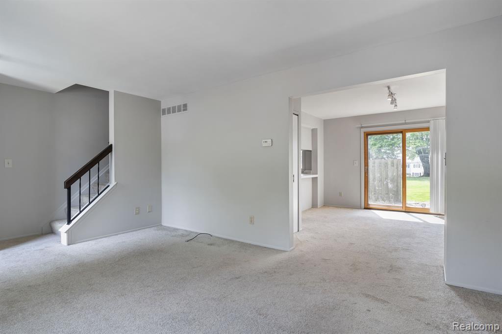 3607 BURBANK Drive, 151, Ann Arbor, MI 48105 — Photo 4