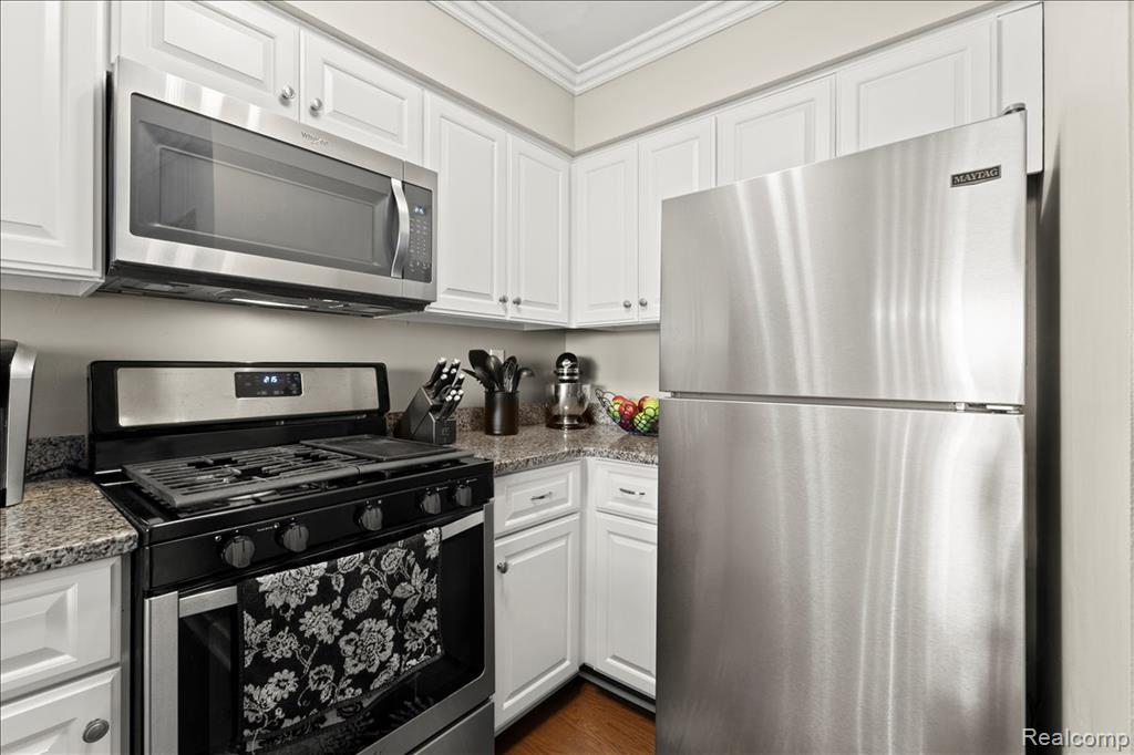 1936 Torquay Avenue, Royal Oak, MI 48073 — Photo 15