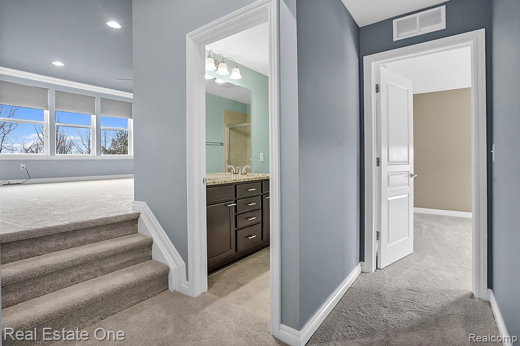 4559 TANGLEWOOD Lane, Lake Orion, MI — Photo 31