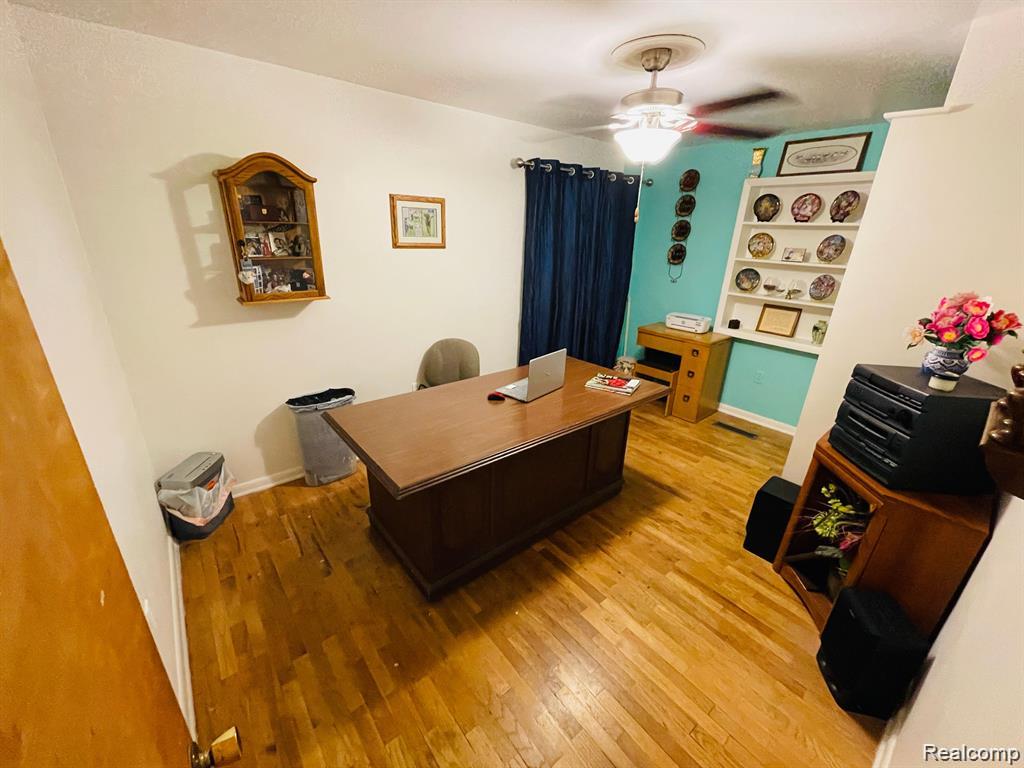 11424 W Corunna Road, Lennon Vlg, MI 48449 — Photo 20