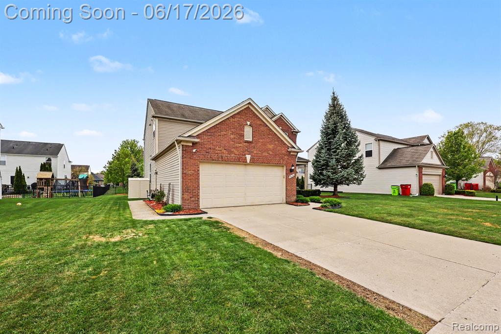 19120 Pembridge Street, Macomb, MI 48042 — Photo 37