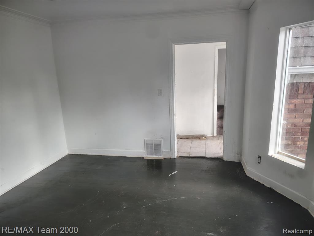 8860 Appoline Street, Detroit, MI 48228 — Photo 12