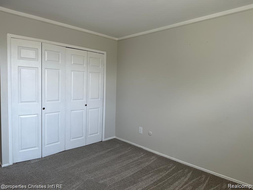 4917 Crooks Road, Royal Oak, MI, 48073