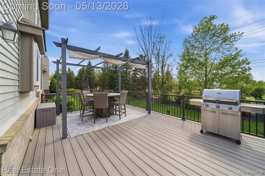 1031 Crestwood Court, South Lyon, MI 48178 — Photo 35