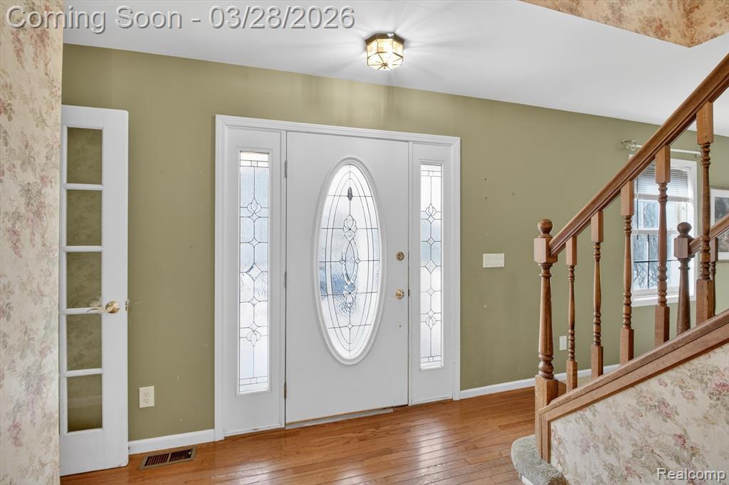 150 Bradley Street, Commerce Twp, MI 48382 — Photo 6