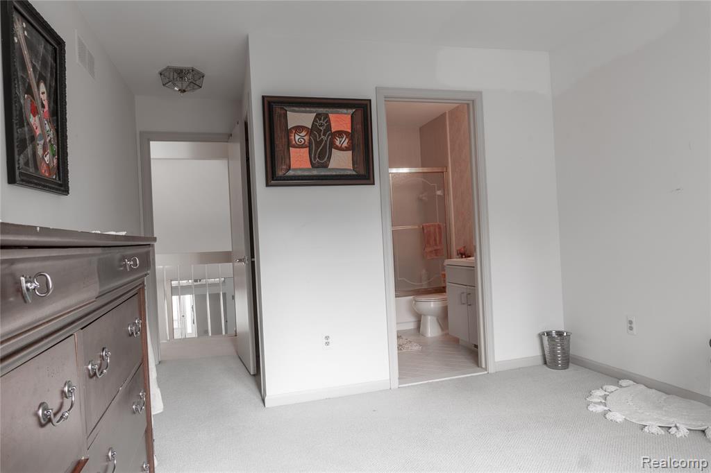 37839 Siena Drive, Farmington Hills, MI 48331 — Photo 35
