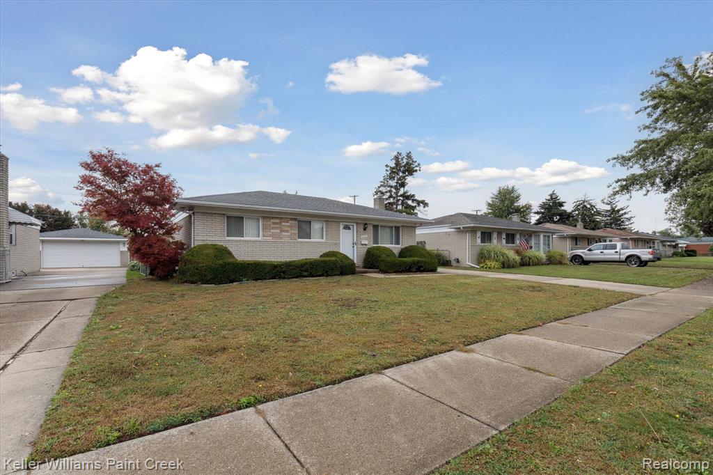 8457 Potomac Street, Center Line, MI 48015 — Photo 2
