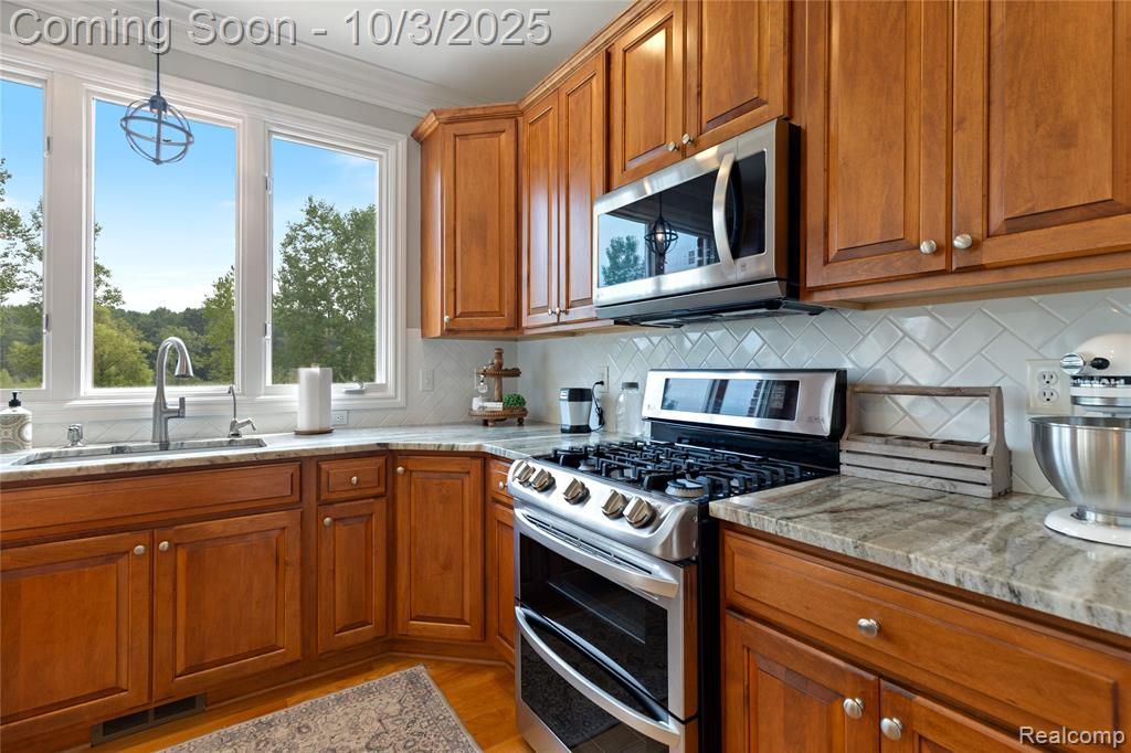 68242 Lake Angela Pointe, Richmond, MI 48062 — Photo 10