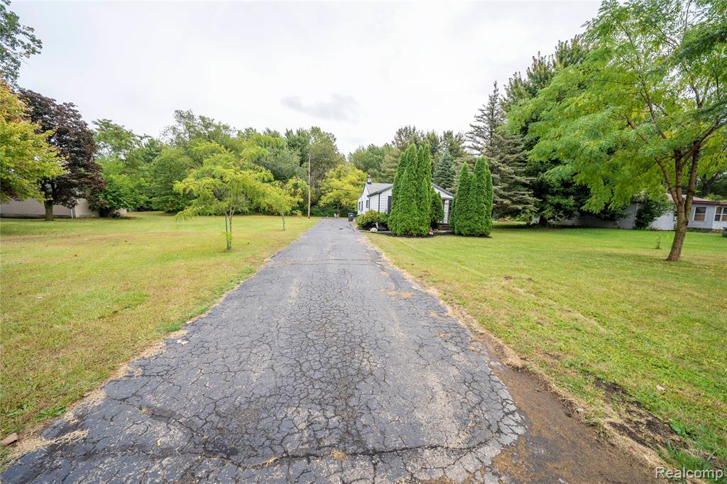 8883 Beech Daly Road, Taylor, MI 48180 — Photo 24