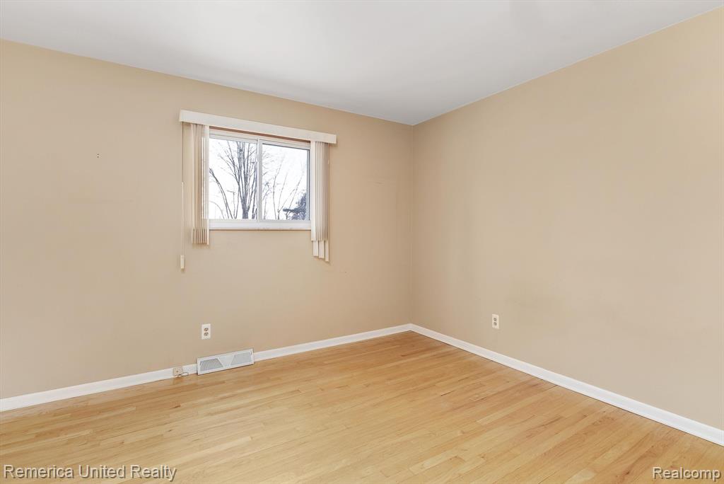 5731 FLEMINGS LAKE Road, Clarkston, MI 48348 — Photo 24