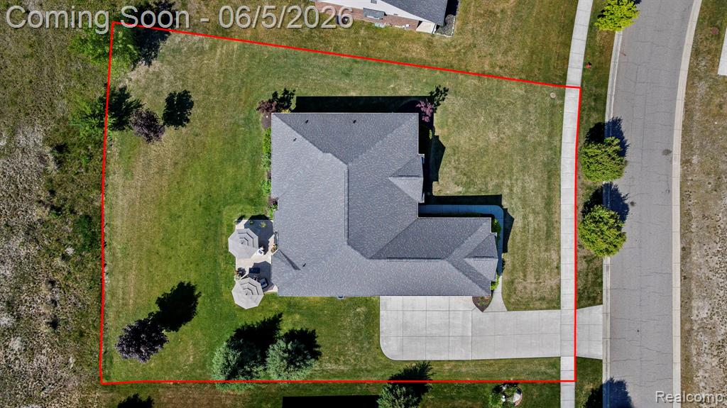 672 Brooks Lane, Oxford, MI 48371 — Photo 16