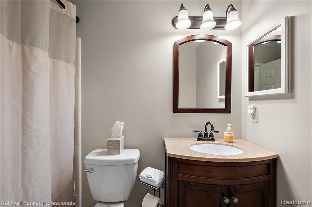 38167 Greenwood Street, Westland, MI — Photo 23