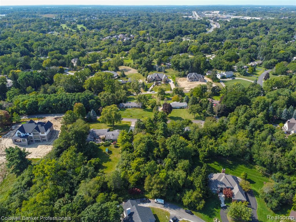 3260 Chickering Lane, Bloomfield Hills, MI 48302 — Photo 14