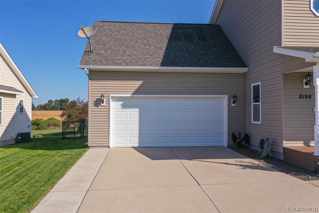8166 Eagle Ridge Lane, Fowlerville, MI 48836 — Photo 24