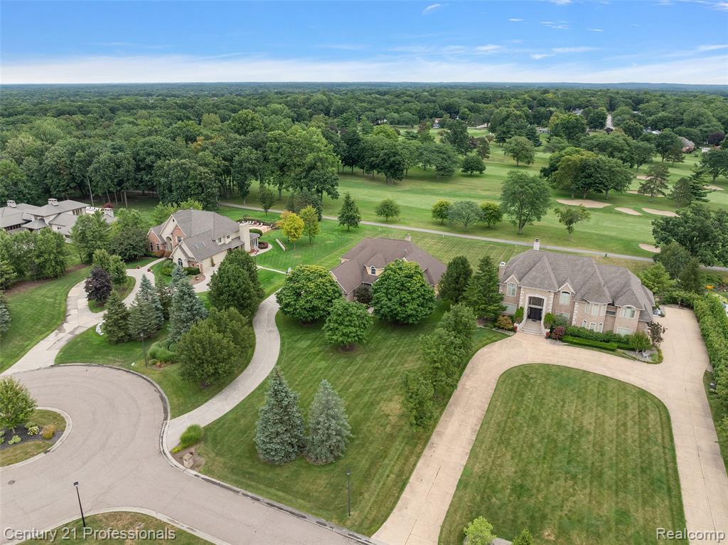 9310 Fairway Trail, Grand Blanc, MI 48439 — Photo 80