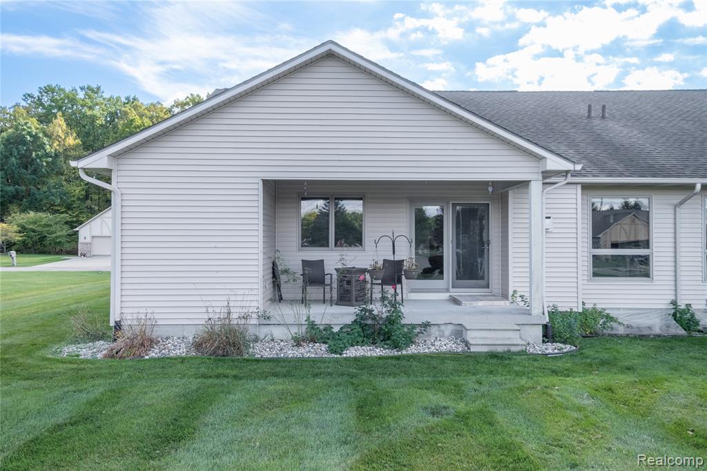 5355 Wyndemere Common Square, Swartz Creek, MI 48473 — Photo 28