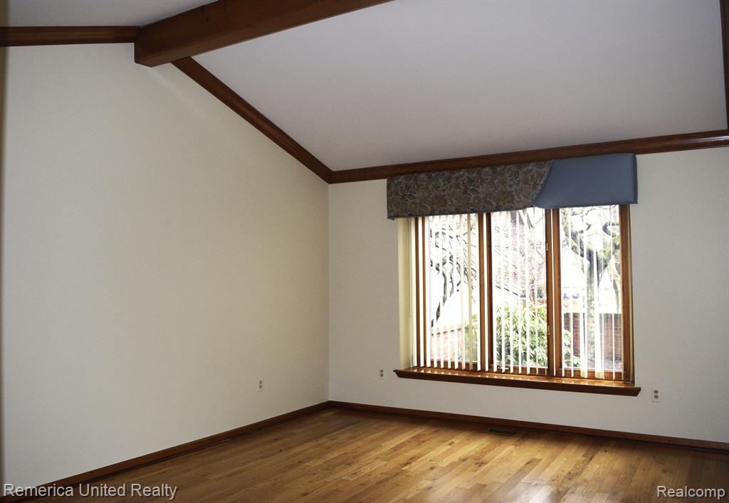 37786 Siena Drive, Farmington Hills, MI 48331 — Photo 11