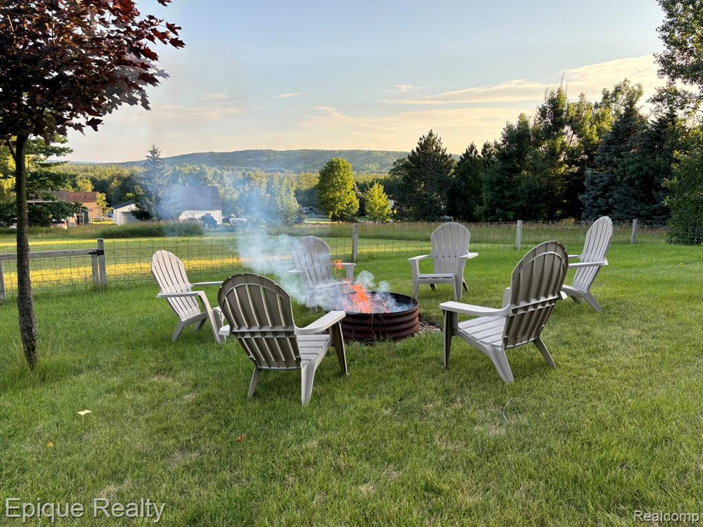 3353 Hill View, Boyne Falls, MI 49713 — Photo 32