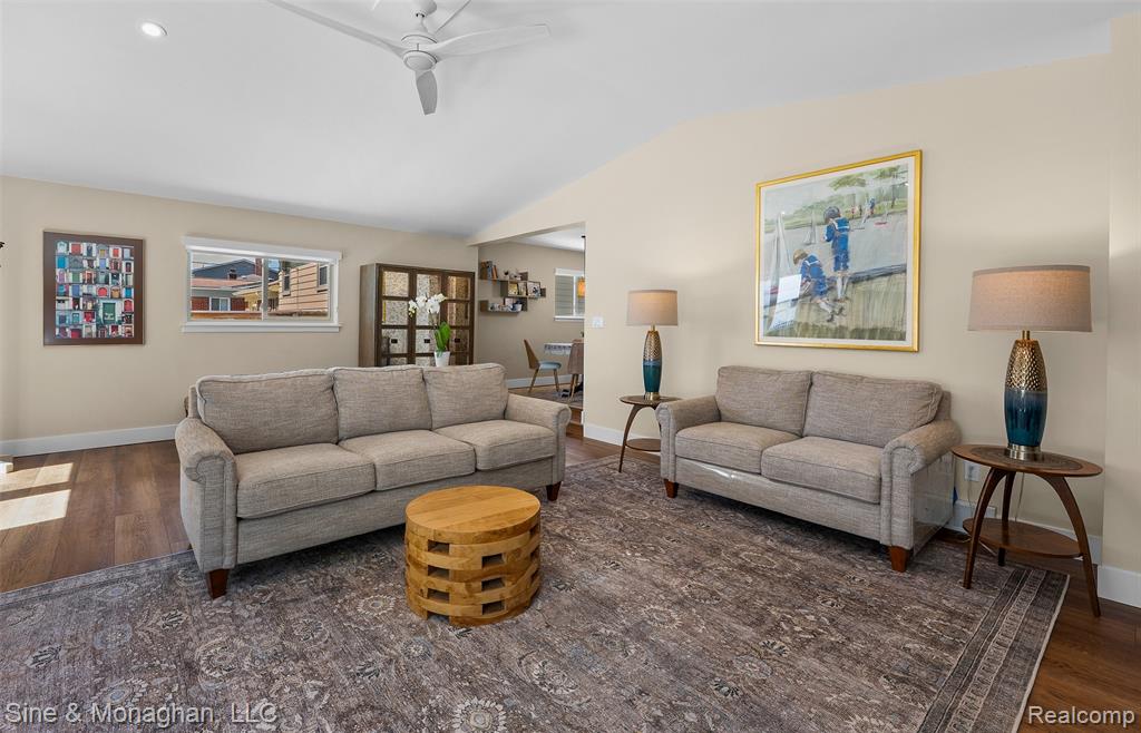 5066 Elmhurst Avenue, Royal Oak, MI 48073 — Photo 12