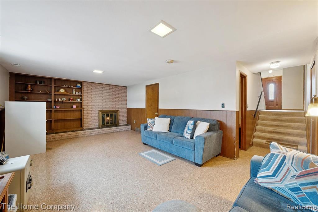 4473 Parkside Boulevard, Allen Park, MI 48101 — Photo 37