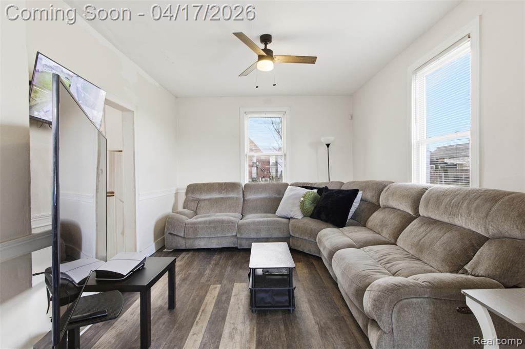 5729 Maxwell Street, Detroit, MI 48213 — Photo 5