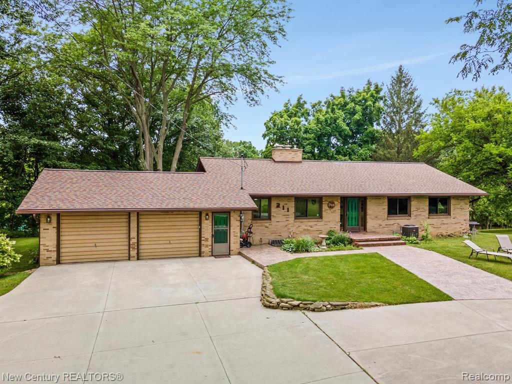 211 SPRING Street, Vernon, MI 48476 — Photo 2