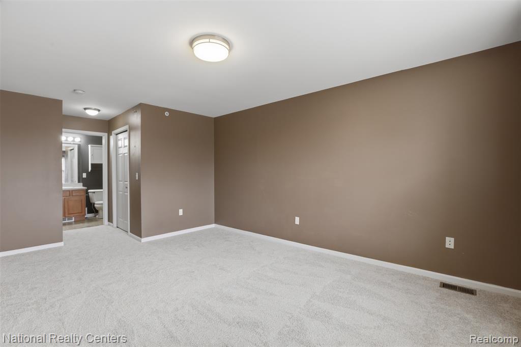 39647 Springwater Drive, Northville, MI 48168 — Photo 17