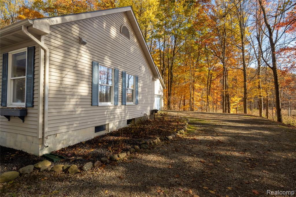 1613 Tu Van Trail, Leonard, MI 48367 — Photo 3