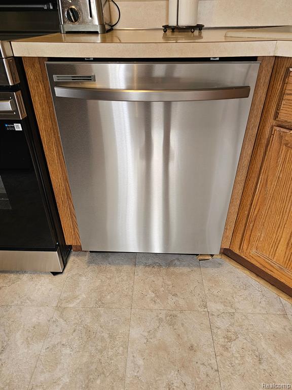 40703 Newport Dr, 249, Plymouth, MI 48170 — Photo 13
