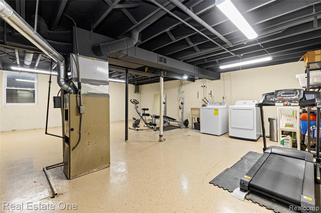959 Kirts Boulevard, Troy, MI 48084 — Photo 43