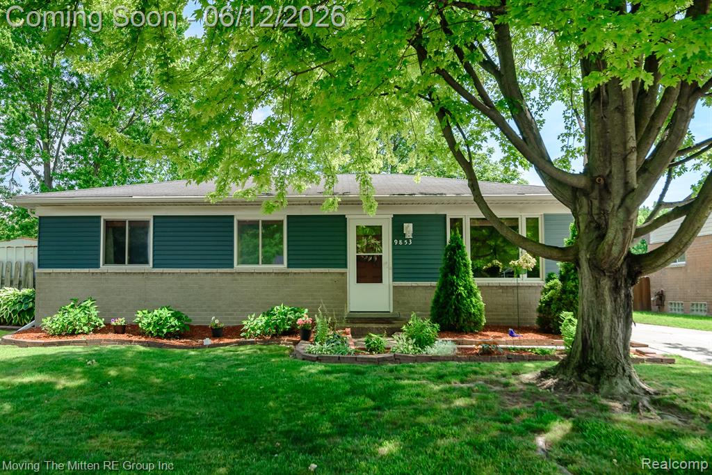 9853 Hamilton Street, Belleville, MI 48111