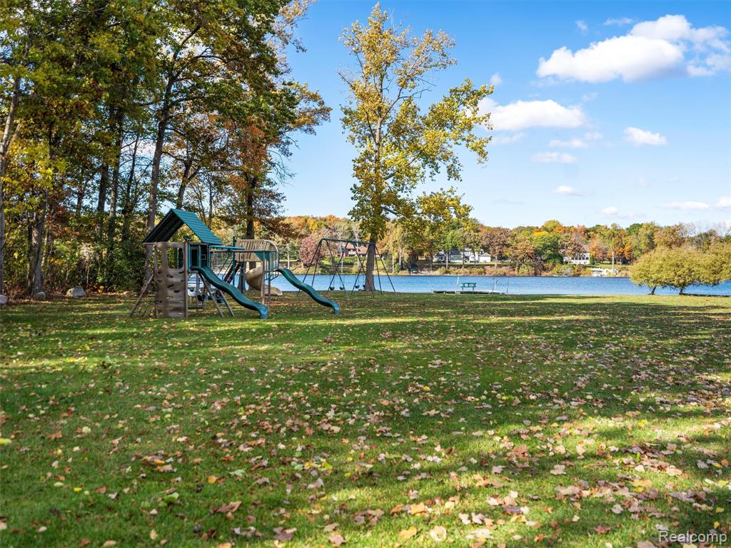4227 Newcastle Drive, Clarkston, MI 48348 — Photo 76