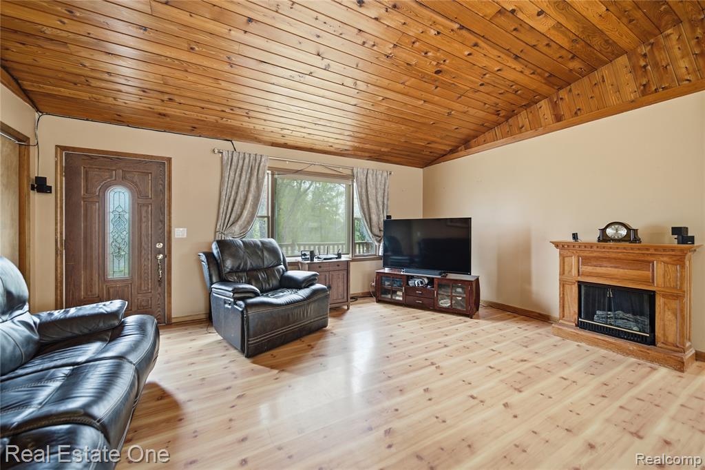 4915 E M 36, Pinckney, MI 48169 — Photo 4