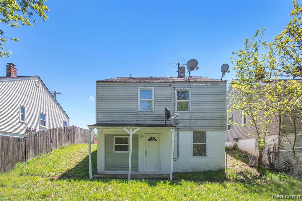 887 UNIVERSITY Drive, Pontiac, MI 48342 — Photo 26