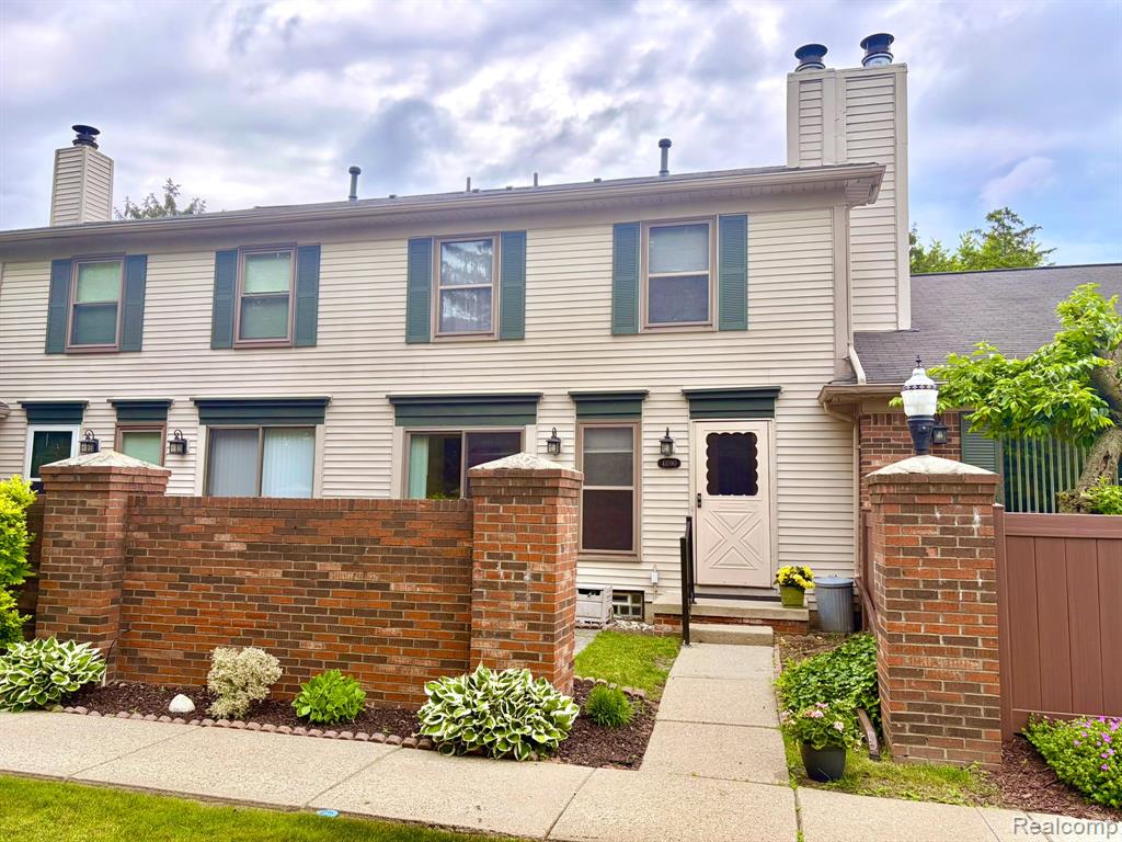 41090 Southwind Drive, Canton, MI 48188