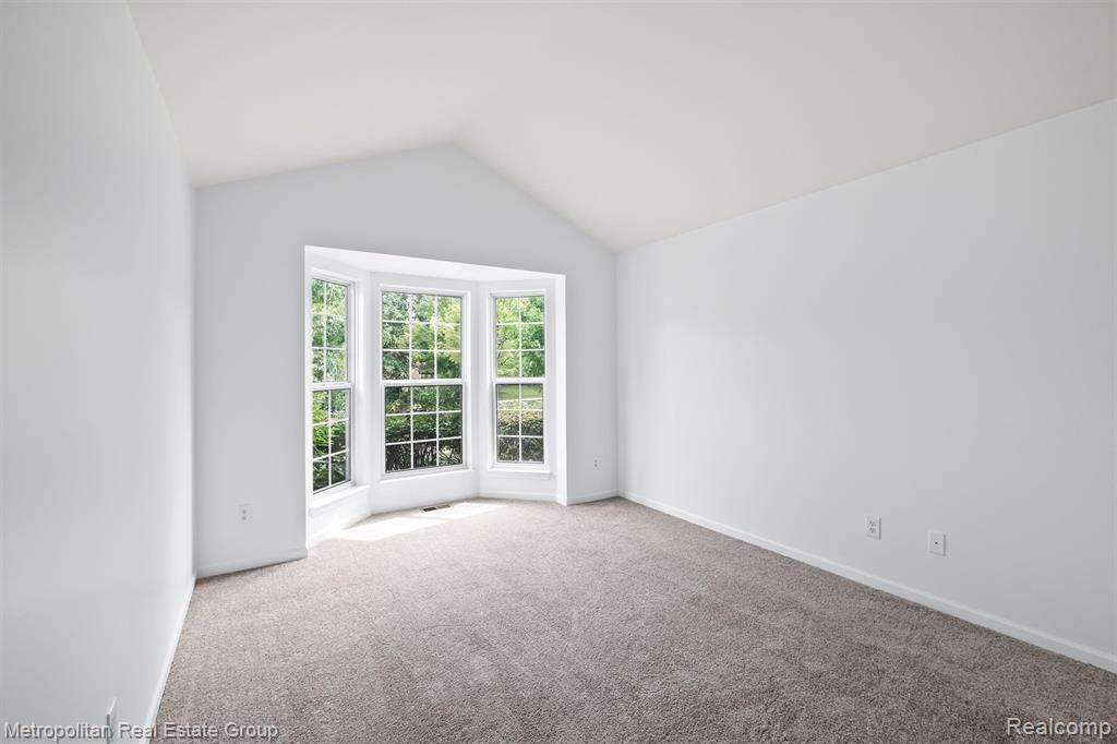 30207 Viewcrest Court, Novi, MI 48377 — Photo 14