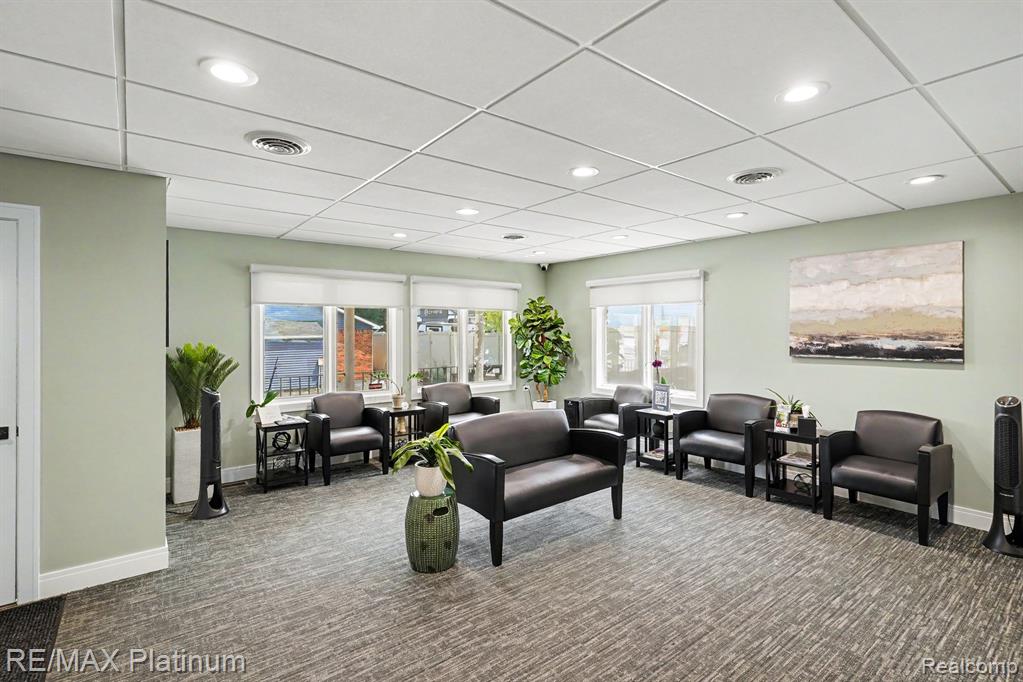 8082 W GRAND RIVER, Brighton, MI 48114 — Photo 3