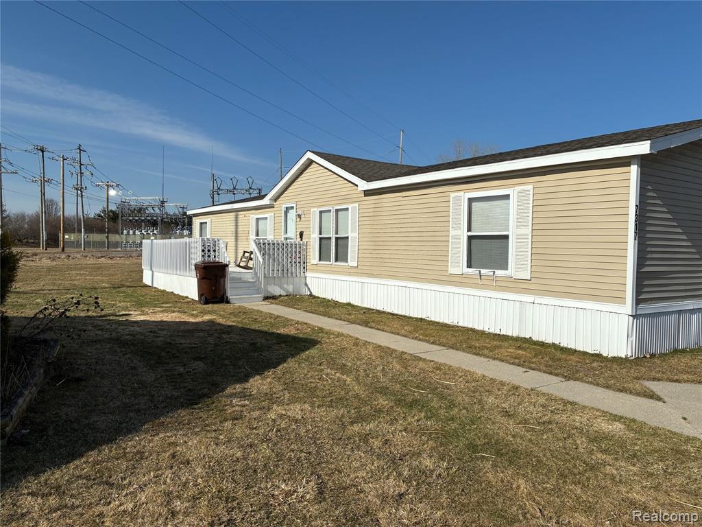 7317 Lads Court, Alma, MI 48801 — front exterior