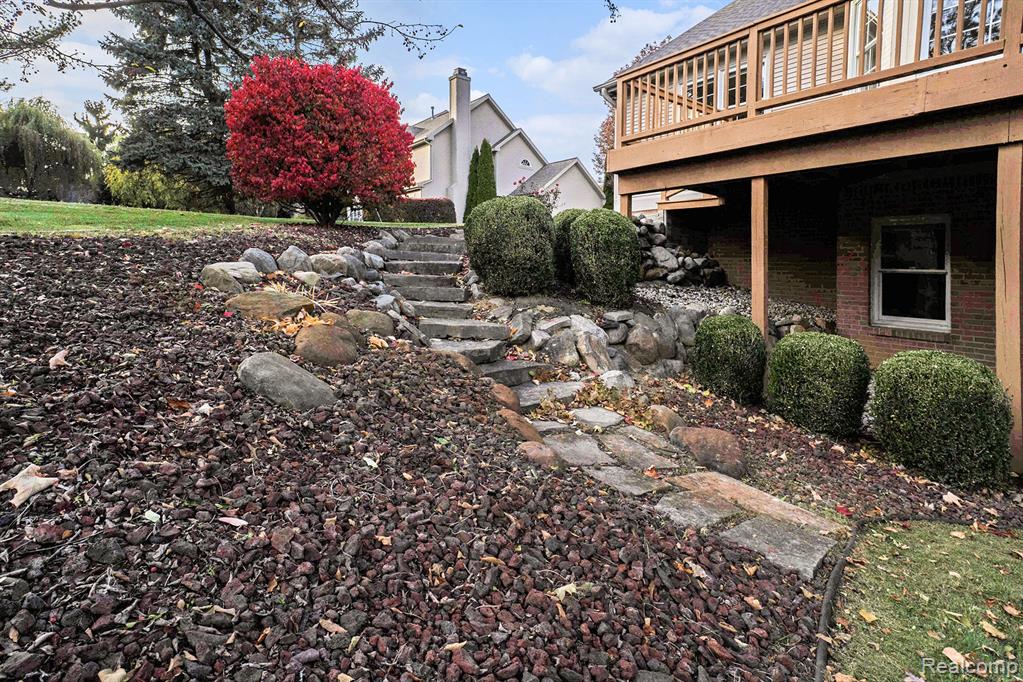 4019 Pine Ridge Court, Fenton, MI 48430 — Photo 39