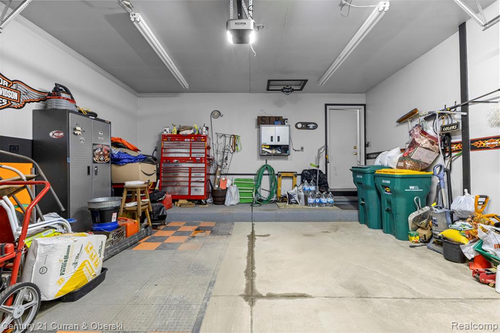 17308 S Lucille Circle, New Boston, MI 48164 — Photo 34