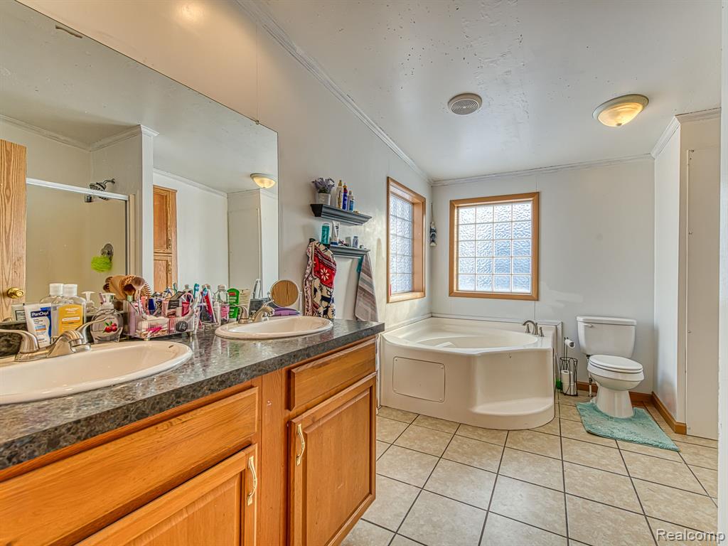 869 Trey Ridge, Monroe, MI 48161 — Photo 13