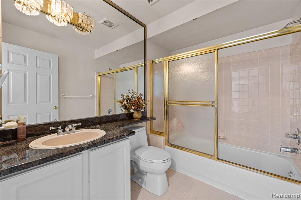 43505 Austin Drive, Sterling Heights, MI 48314 — Photo 28