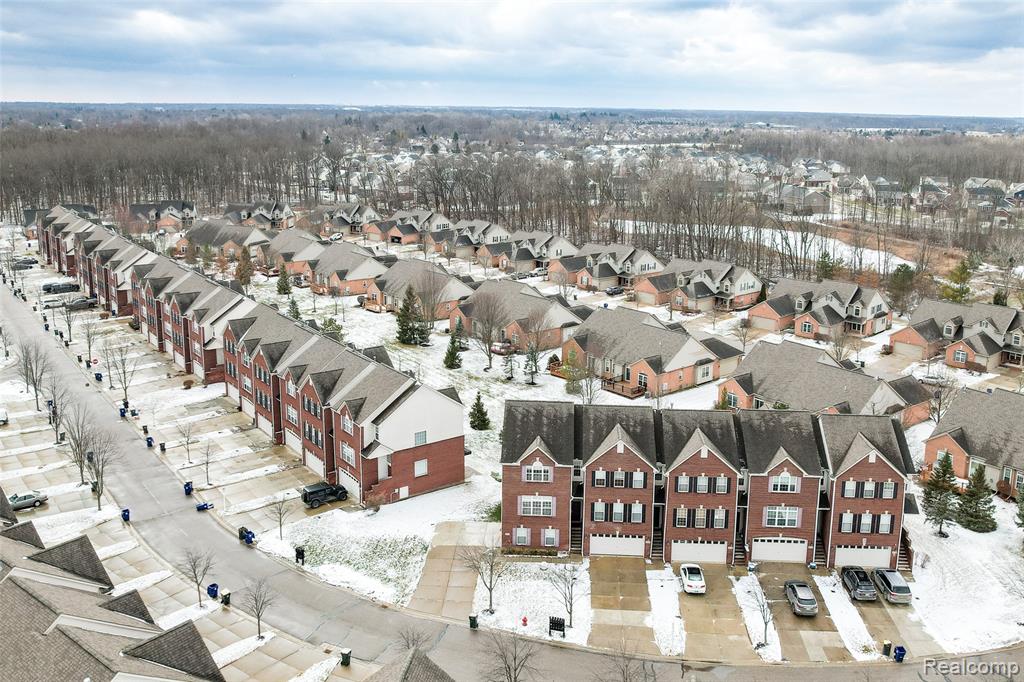 432 CHERRY ORCHARD Road, Canton, MI 48188 — Photo 40