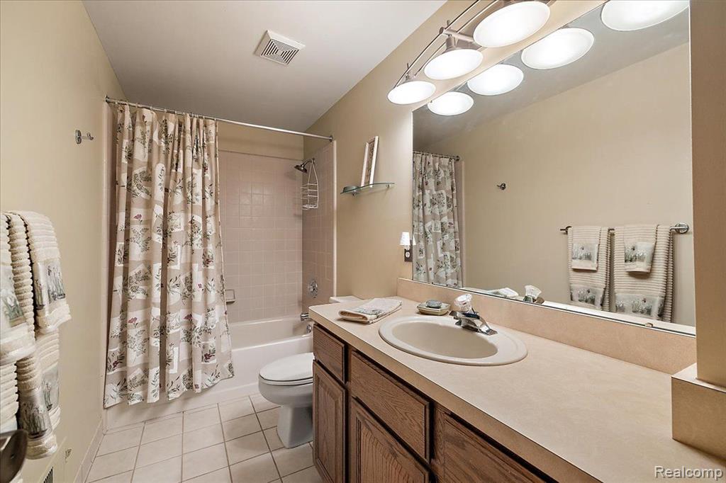 7322 MACEDAY LAKE Road, Waterford, MI 48329 — Photo 33