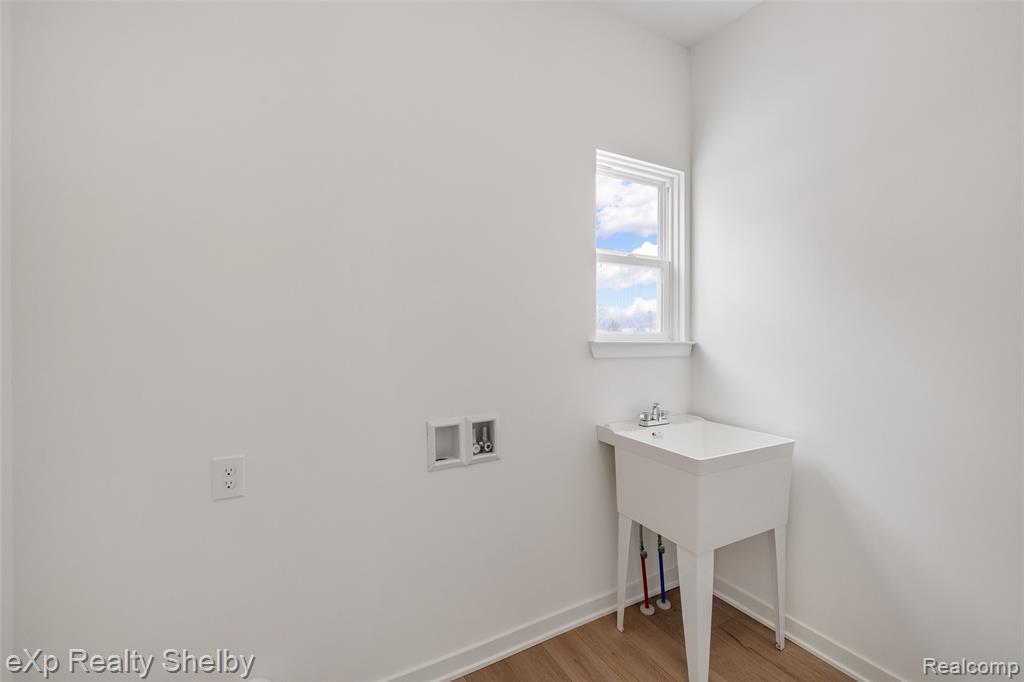 52169 Wellington Valley Drive, Macomb, MI 48042 — Photo 32