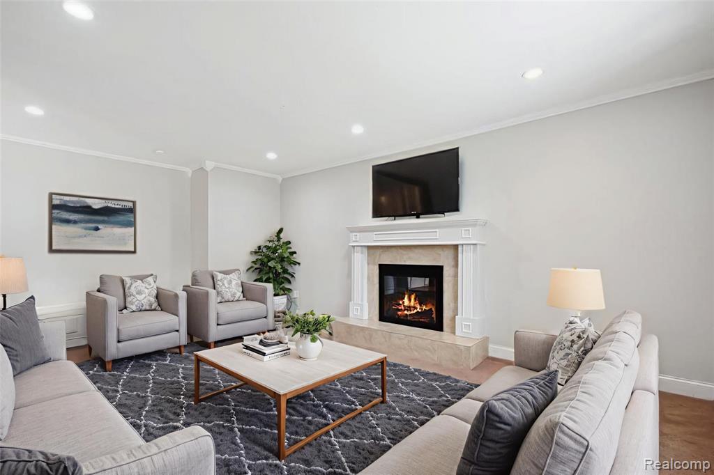 7302 PARKWAY Court, Canton, MI 48187 — Photo 15
