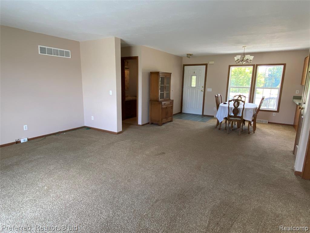 3185 Faussett Road, Howell, MI 48855 — Photo 6