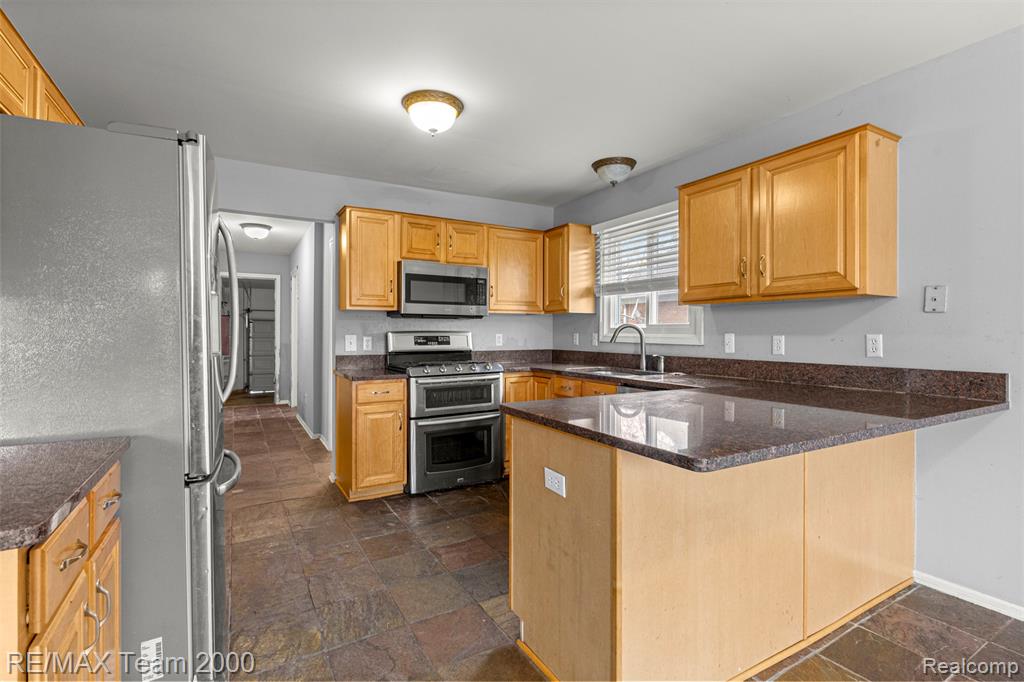 51336 Pinewood Drive, Macomb, MI 48042 — Photo 19
